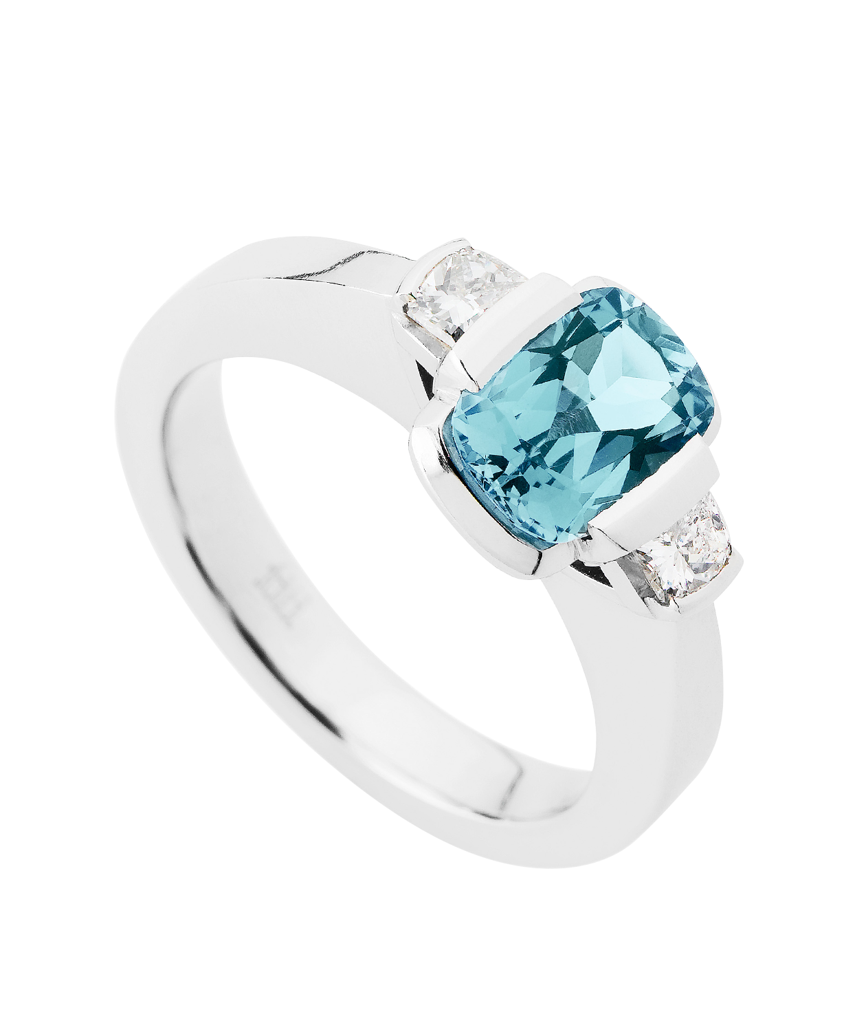 Cushion Cut Aquamarine Gemstone Ring at Rs 38000 in Surat | ID:  2852998197348