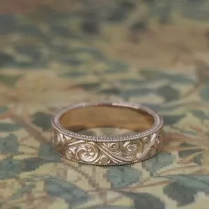 Fleur - 9ct RG 5mm band with hand engraving