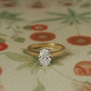 Daffodil - PLT & 18YG 1.03ct G Si2 Oval Cut Diamond Solitaire Ring Size J 1/2