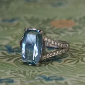 Louisa - PLT 4.36ct Aquamarine Cushion and Diamond Multistone Ring with Split Band set with .37ct TDW Size P