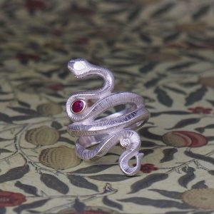 Monty V2 - STG Hand Engraved Ring with Diamonds and Ruby