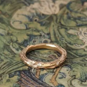 Birch - 9YG Fable Bark Textured Band with 0.10ct TDW Size P