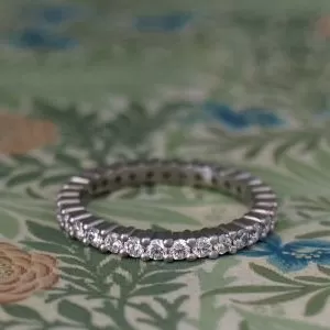 Coraline - PLT .98ct TDW D-F VS Scolloped Beaded Claw Set Eternity Band Size R